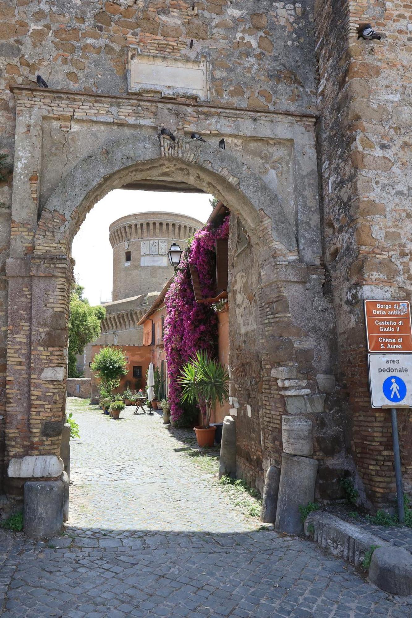 Casa Dalu A Roma Nel Cuore Di Ostia Antica Bagian luar foto