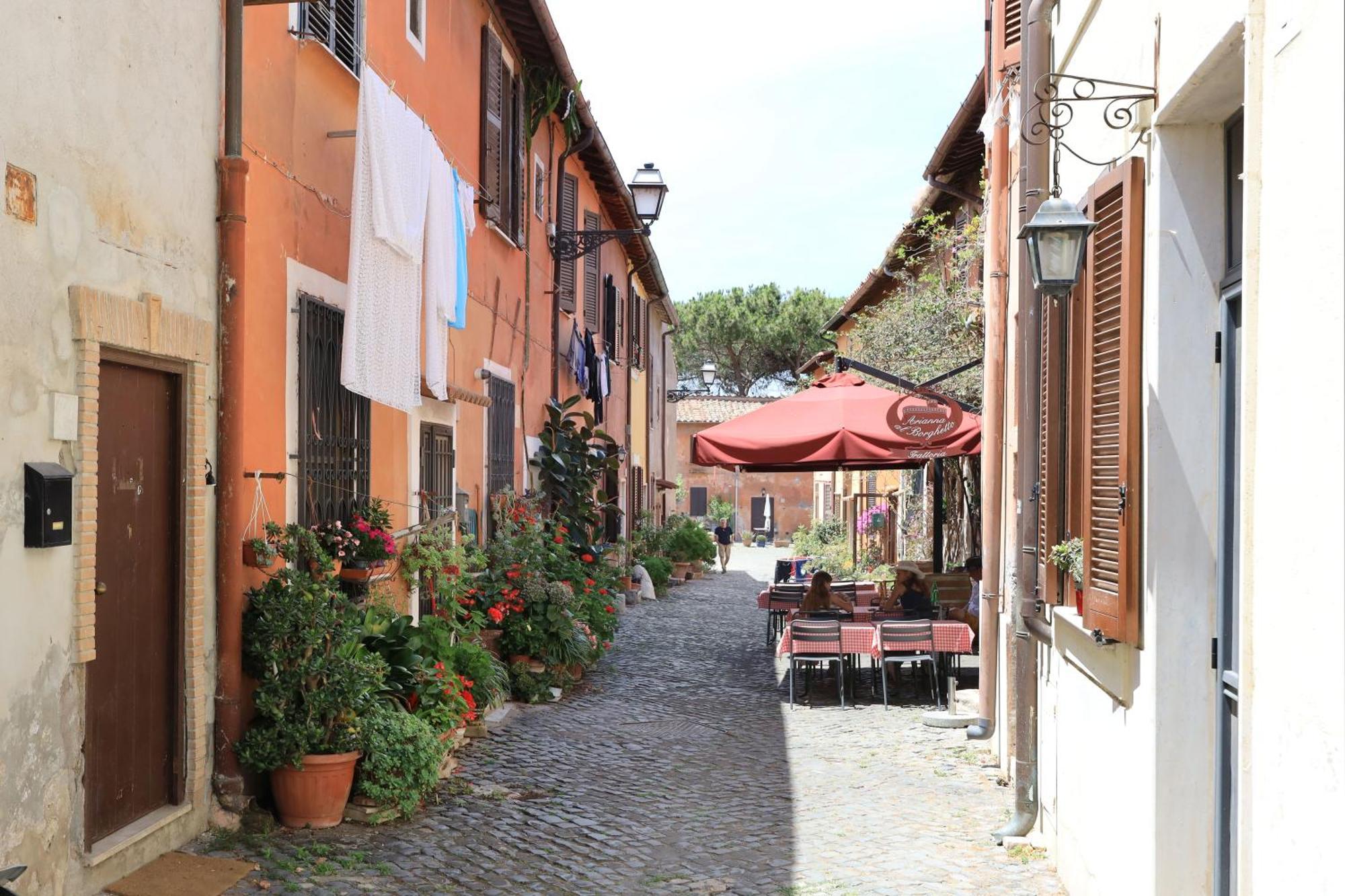 Casa Dalu A Roma Nel Cuore Di Ostia Antica Bagian luar foto