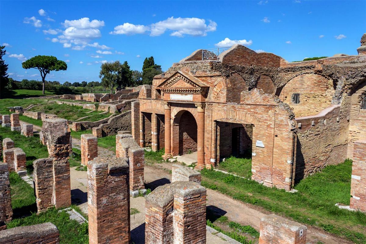 Casa Dalu A Roma Nel Cuore Di Ostia Antica Bagian luar foto
